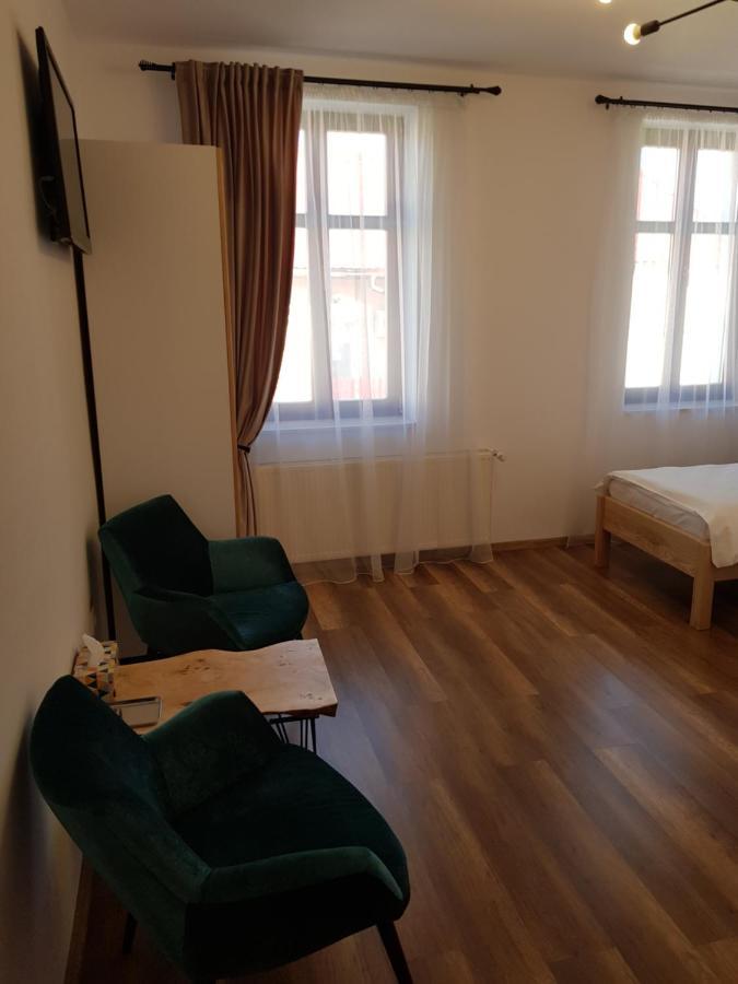 Chic Voyage Hotel Sibiu Exterior photo