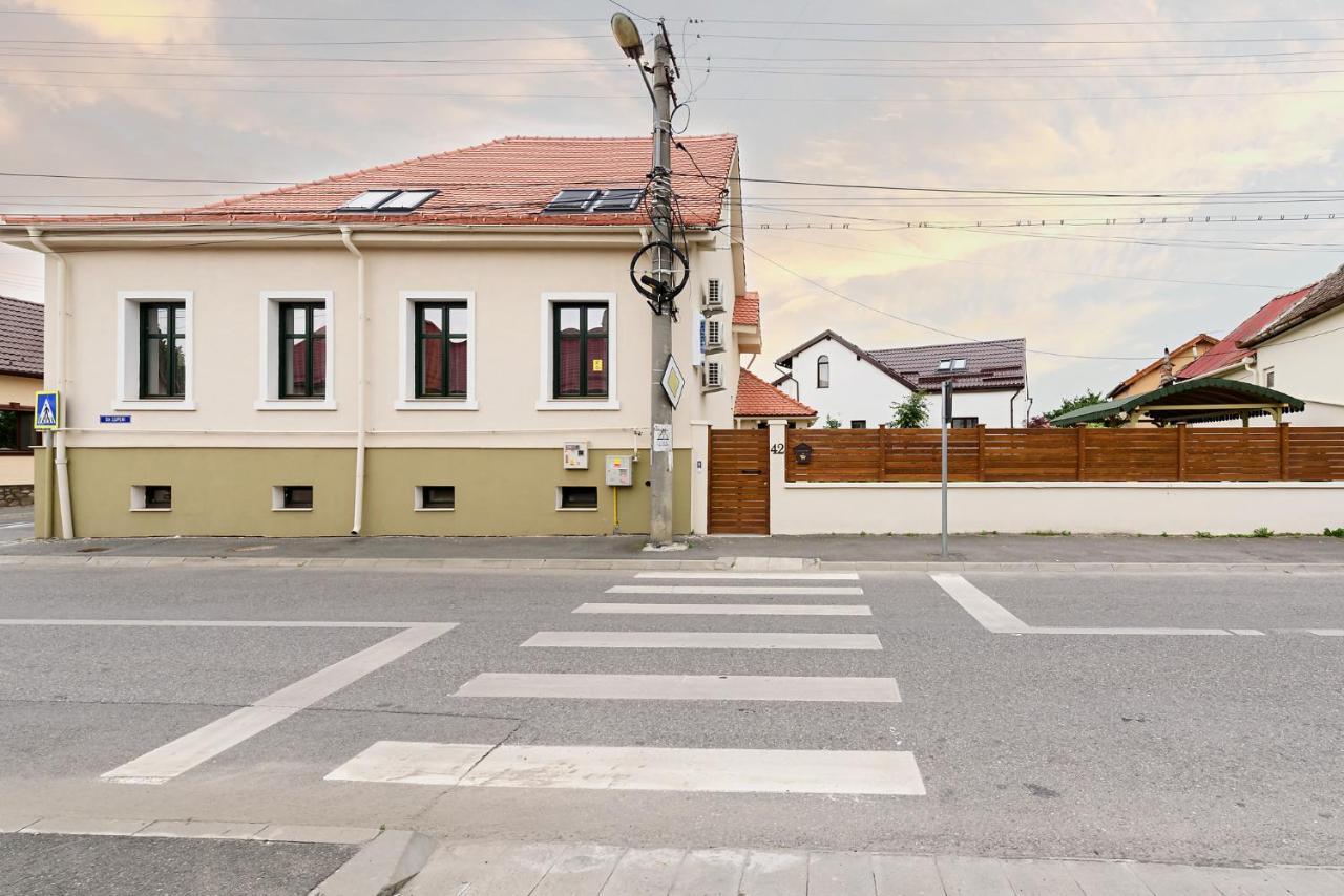 Chic Voyage Hotel Sibiu Exterior photo