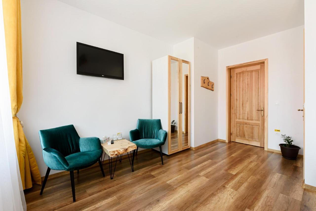 Chic Voyage Hotel Sibiu Exterior photo
