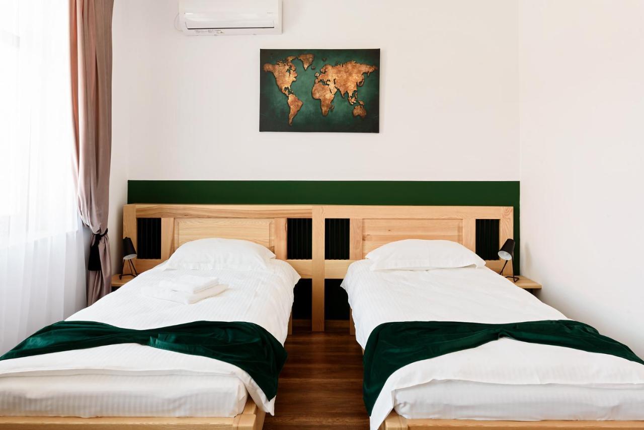 Chic Voyage Hotel Sibiu Exterior photo