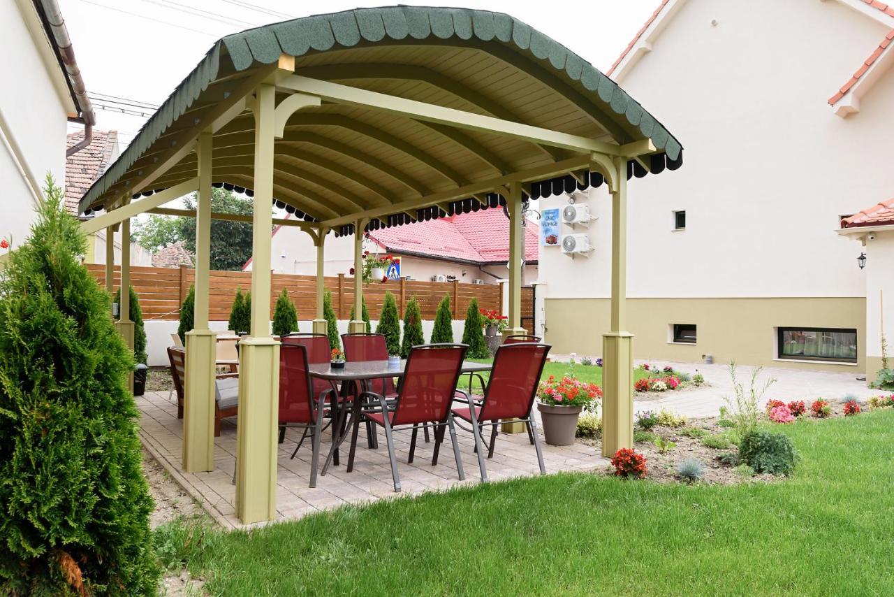 Chic Voyage Hotel Sibiu Exterior photo