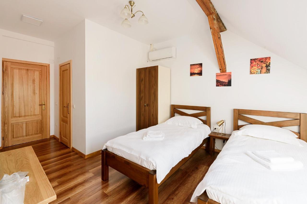 Chic Voyage Hotel Sibiu Exterior photo